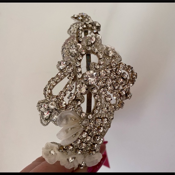 Kleinfeld’s crystal/lace bridal headband NEW TAGS main image 5